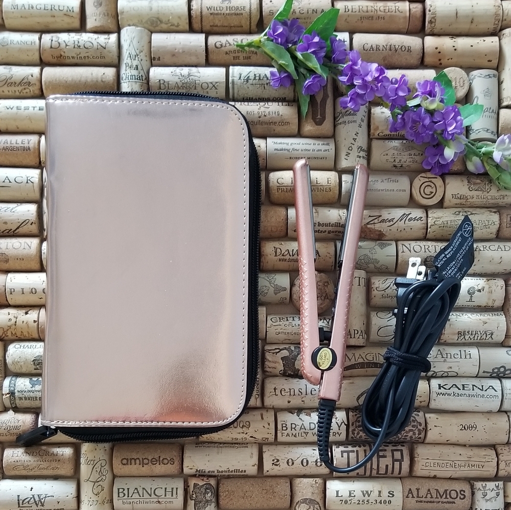 Amika Travel Hot Iron / Hair Straightener in Rose Gold (1/2 inch Hot Plates)